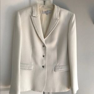 Tahari White W/Black Stripes Blazer Size 14
